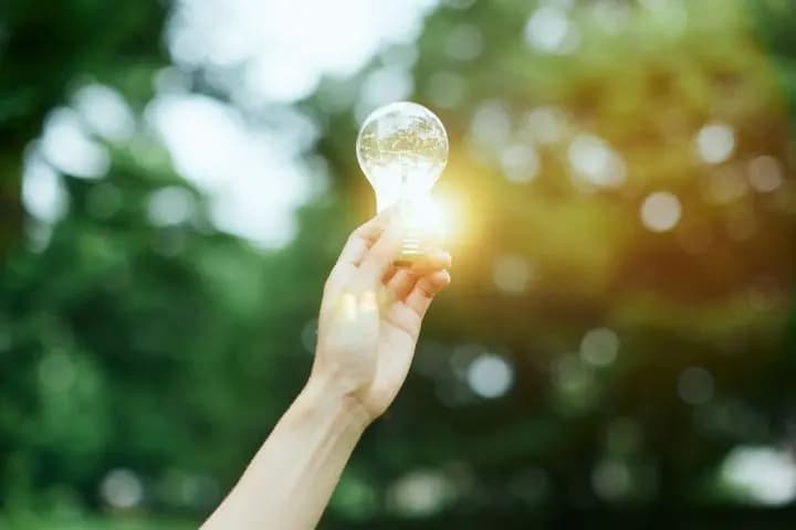 Apa Perbedaan Kreatif dan Inovatif? Simak Ulasan Berikut!
