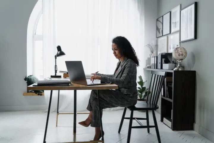 5 Prosedur Sistem Penggajian yang Perlu Tim Payroll Pahami