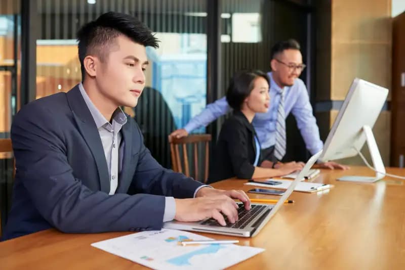 Apa Itu HR Saas: Pengertian, Fungsi, Tipe, Sampai Rekomendasi